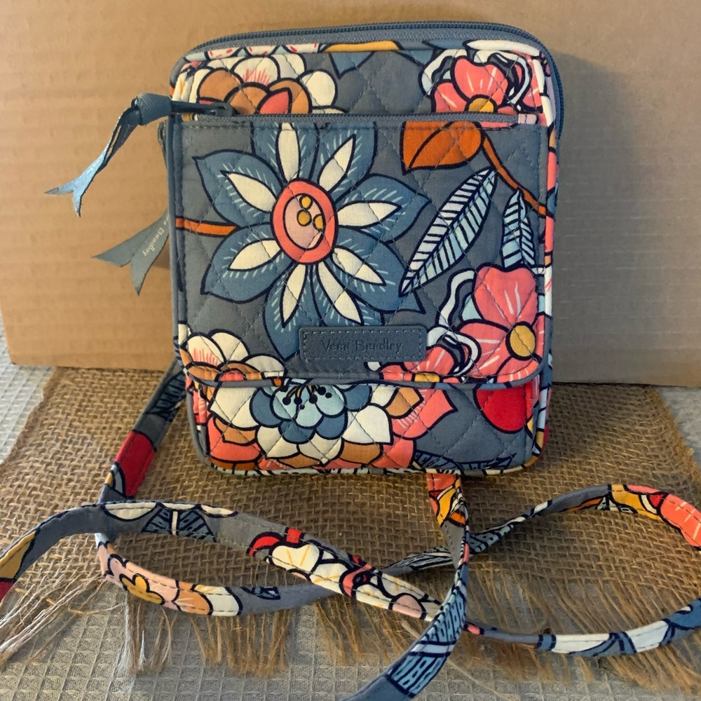 Vera Bradley crossbody purse